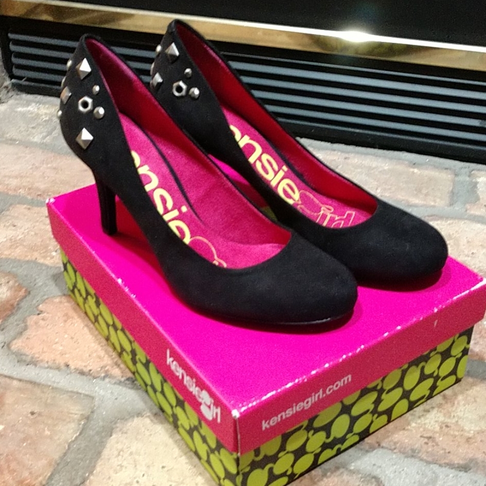 Kensie girl black heels, 7.5